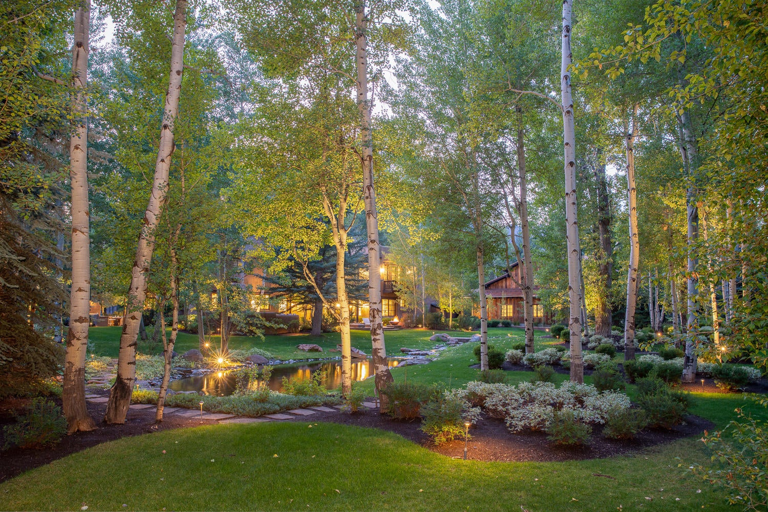 122 Old Mill Road
Blaine County, ID 83340 |
6 bedrooms, 6.5 bathrooms | 7,663 square feet |
Listed for $9,600,000 |
Represented Buyer