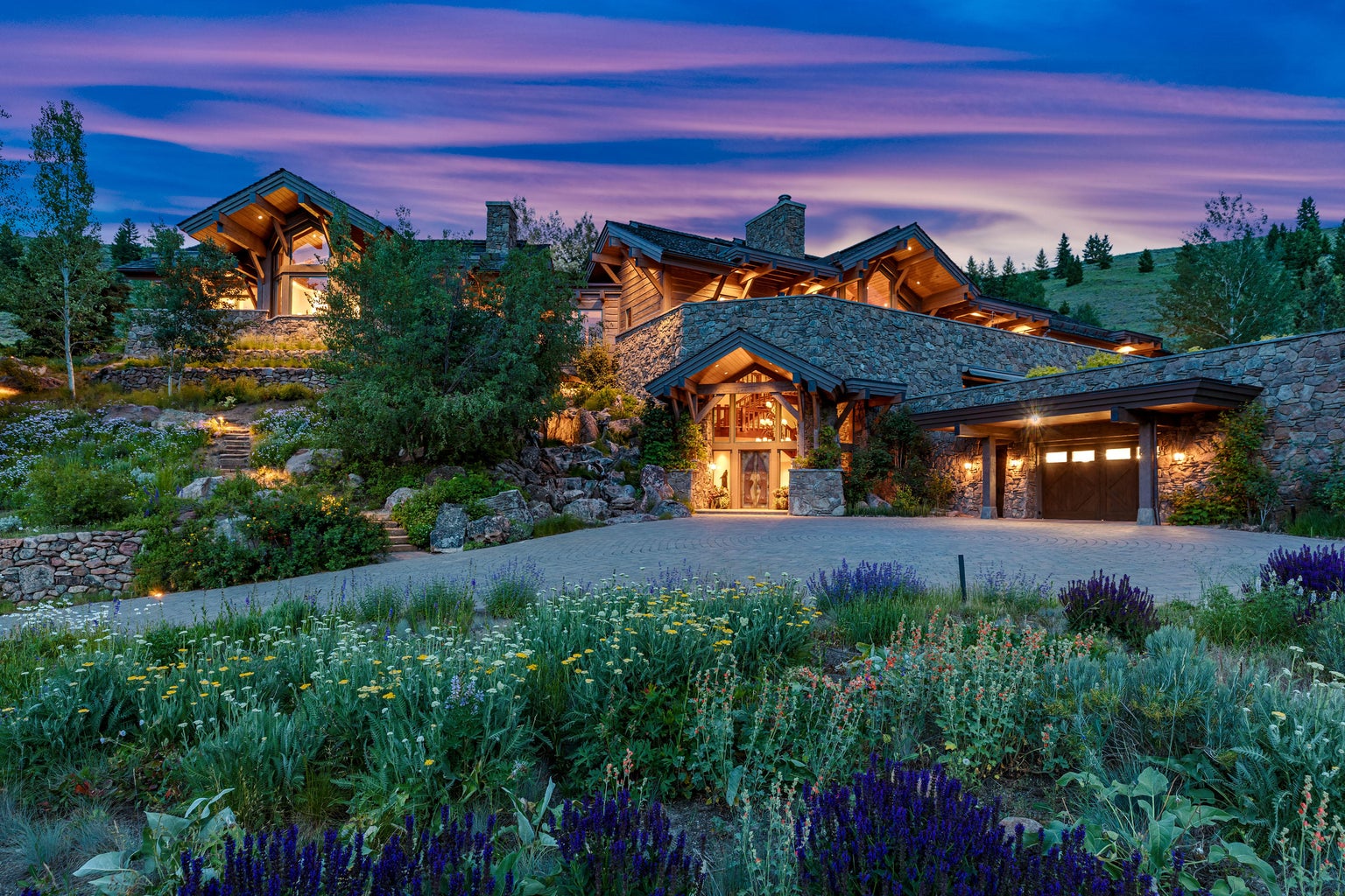 140 Telemark Road
Ketchum, ID 83340 |
5 bedrooms, 7.5 bathrooms | 11,597 square feet |
Listed at $14,500,000 |
Represented Seller